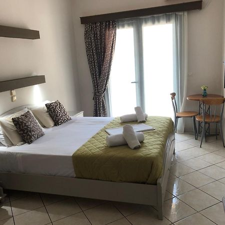 Poseidon Apartments Agia Efimia Eksteriør billede