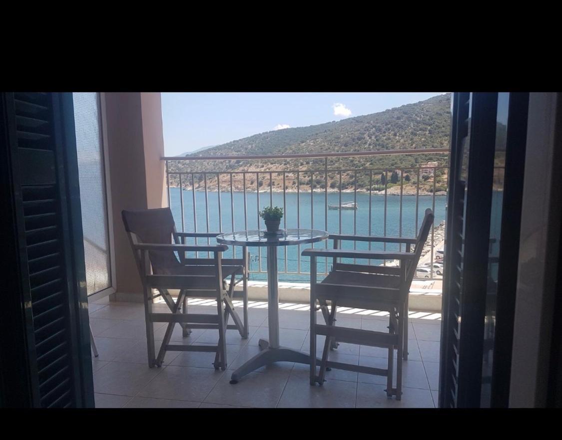 Poseidon Apartments Agia Efimia Eksteriør billede